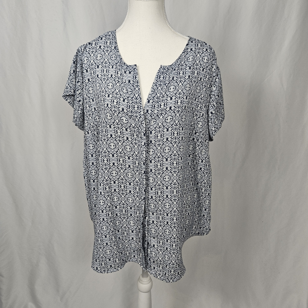 Cynthia Rowley Navy Blue and White Button Up Tile Print Top Size 1X
